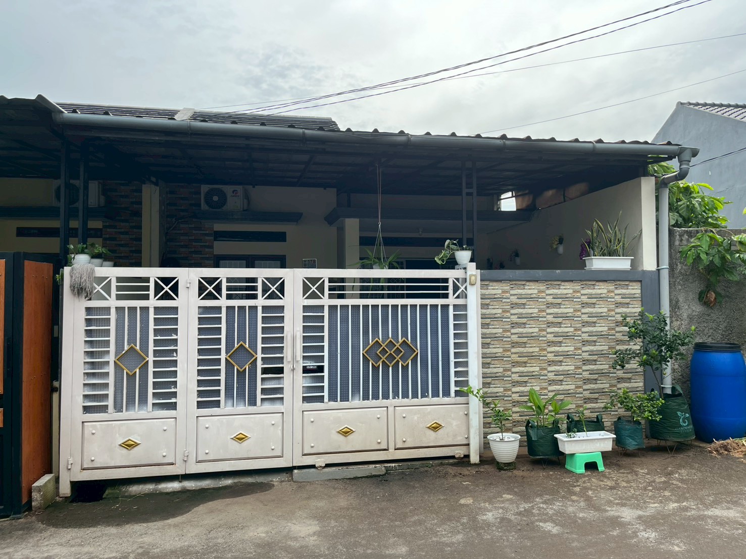 LINE_ALBUM_GP-1(Rumah bagian tengah)_251114_13