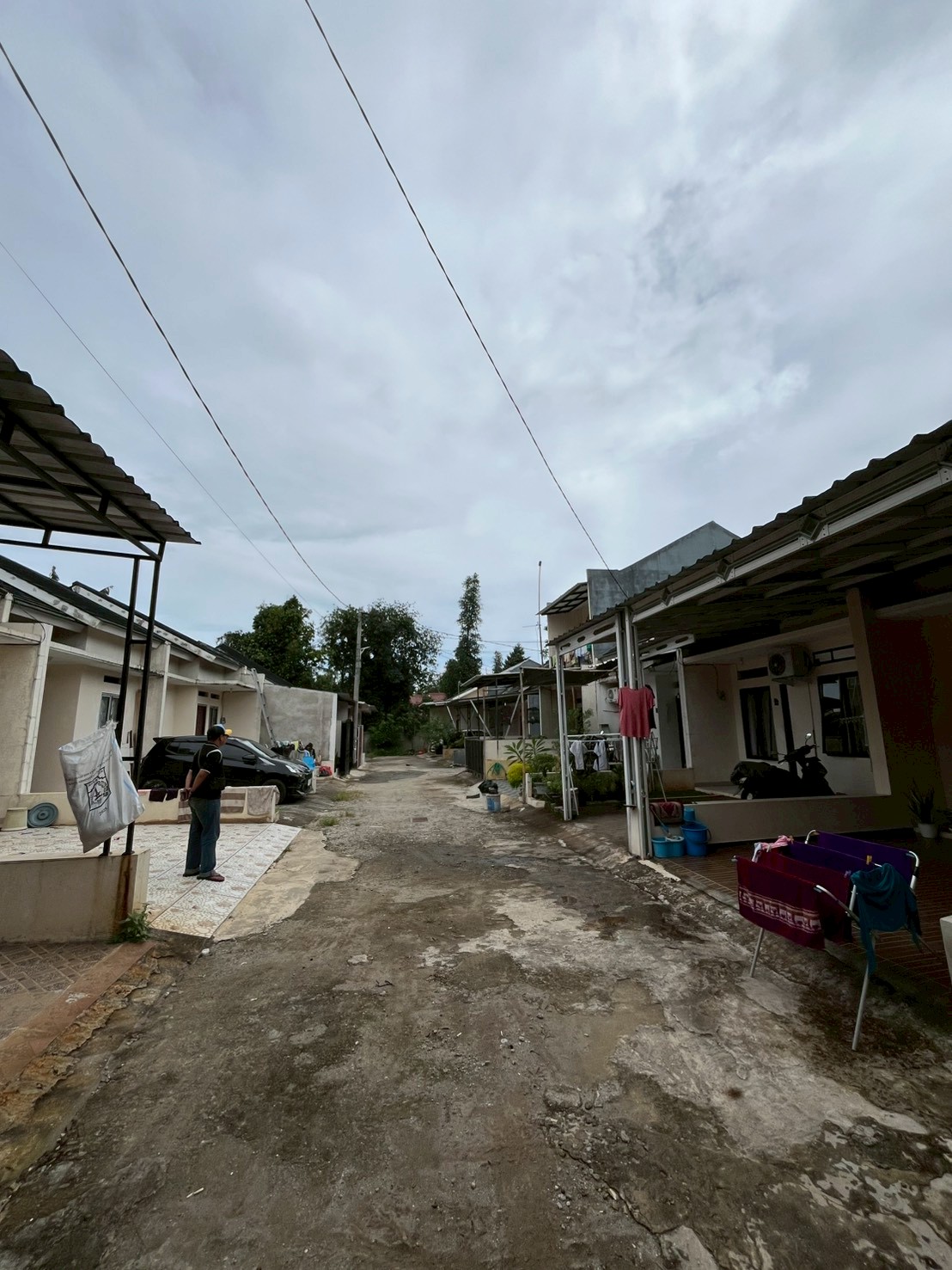 LINE_ALBUM_GP-3(Gerbang dan Jalan Perumahan)_251114_1