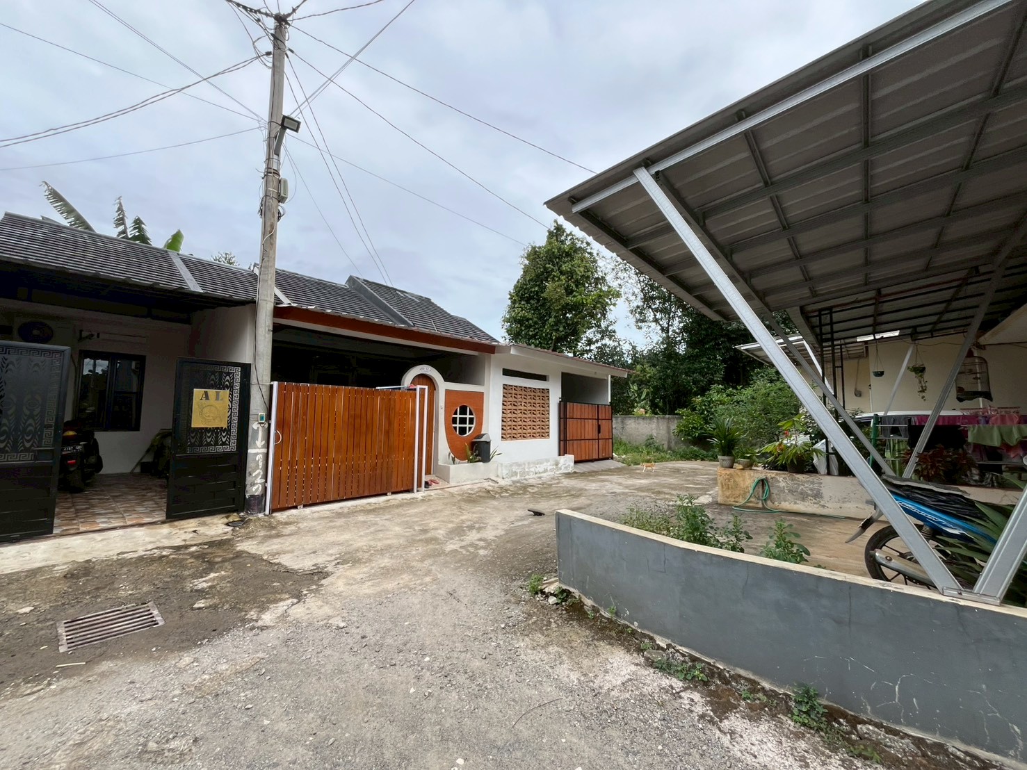 LINE_ALBUM_GP-3(Gerbang dan Jalan Perumahan)_251114_4