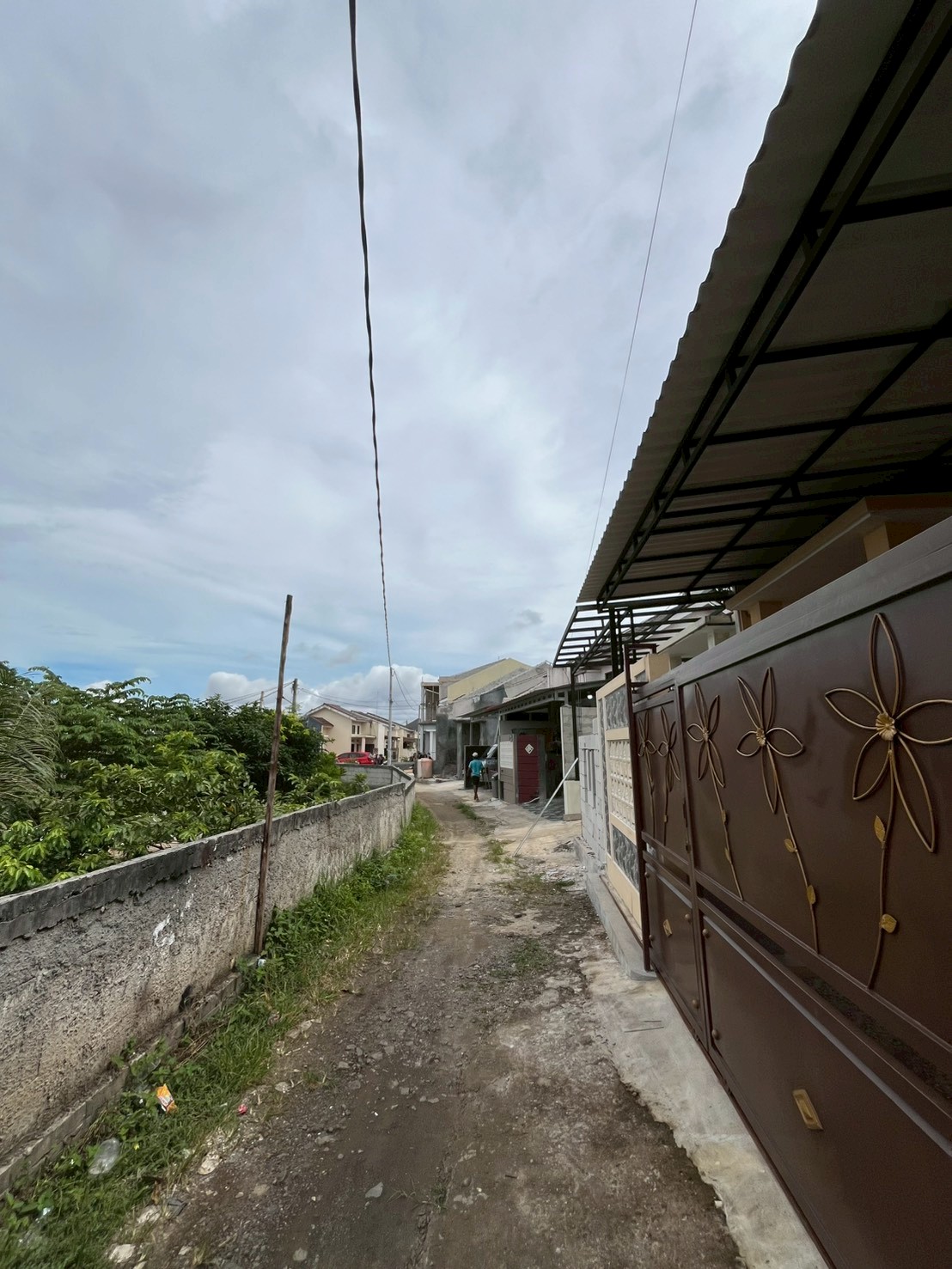 LINE_ALBUM_GP-4(Gerbang dan jalan perumahan)_251114_2